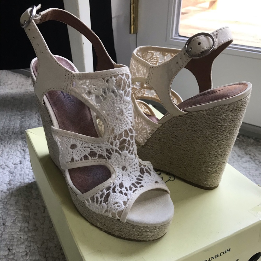 Lucky Brand Riedel Lace Crochet Wedge, New
